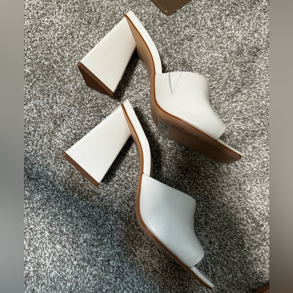 Schutz Bridal Wedge Cream Heel Size 7 - Picture 3 of 4